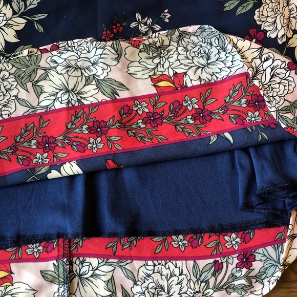 Miami cutout neck floral dress - Picture 7 of 10